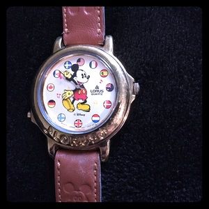 Vintage Disney Musical World Flag Watch